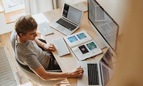 LERNPLATTFORM ERSTELLEN: 4. IHRE IDEE UND DEREN UMSETZUNG